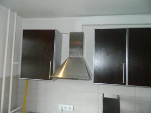 Установка вытяжки на кухне в Обнинске